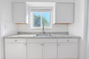 3221 NE 7th Ave, Pompano Beach, FL 33064 - Photo 5