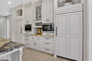 377 E Coconut Palm Rd, Boca Raton, FL 33432 - Photo 35