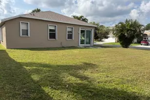 2509 SE Springtree Pl, Stuart, FL 34997 - Photo 3