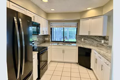 13427 Kingsbury Drive, Wellington, FL 33414 - Photo 3