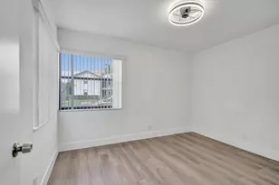 7674 Tahiti Ln, Lake Worth, FL 33467 - Photo 19