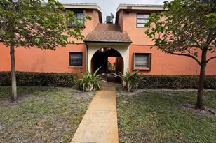 50 SE 12th St, Boca Raton, FL 33432 - Photo 11