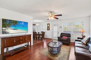 2035 Cornwall B, Boca Raton, FL 33434 - Photo 9