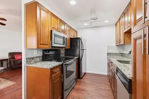 2035 Cornwall B, Boca Raton, FL 33434 - Photo 5