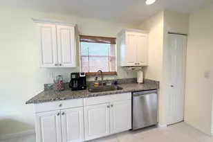 1546 SE Prestwick Ln, Port Saint Lucie, FL 34952 - Photo 15