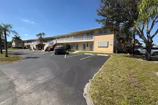 2161 NE 1st Ct, Boynton Beach, FL 33435 - Photo 1