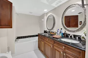 6372 La Costa Dr, Boca Raton, FL 33433 - Photo 9