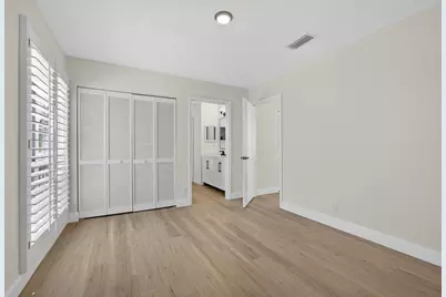 8 Via Sorrento, Palm Beach Gardens, FL 33418 - Photo 23