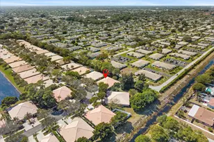 392 W Coral Trace Cir, Delray Beach, FL 33445 - Photo 23