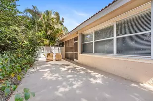 392 W Coral Trace Cir, Delray Beach, FL 33445 - Photo 19