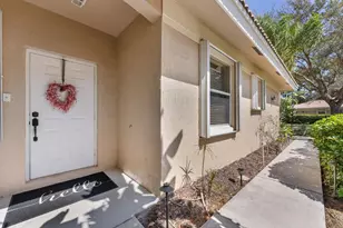 392 W Coral Trace Cir, Delray Beach, FL 33445 - Photo 35