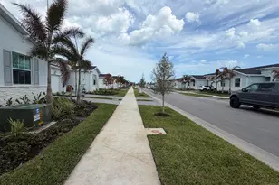 3772 Harborside Ave, Fort Pierce, FL 34946 - Photo 3