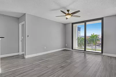 651 Okeechobee Boulevard #403, West Palm Beach, FL 33401 - Photo 11