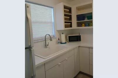 721 Lori Drive #309, Palm Springs, FL 33461 - Photo 5