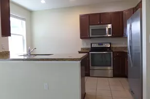 322 Lake Monterey Cir, Boynton Beach, FL 33426 - Photo 9