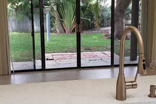 541 NE 47th St, Boca Raton, FL 33431 - Photo 7