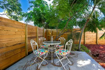 609 S Arnold Avenue S, Lantana, FL 33462 - Photo 3