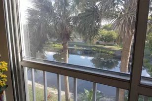 3146 Via Poinciana, Lake Worth, FL 33467 - Photo 25