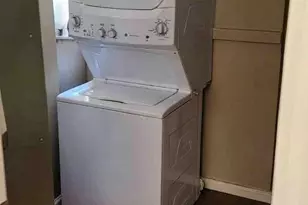 221 Balboa St, Fort Pierce, FL 34949 - Photo 9