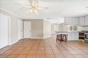 221 Balboa St, Fort Pierce, FL 34949 - Photo 3