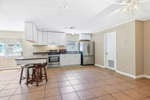 221 Balboa St, Fort Pierce, FL 34949 - Photo 5