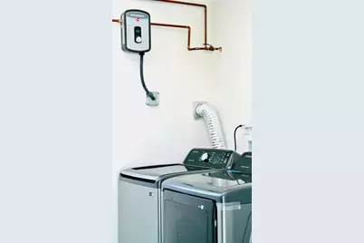 551 Palmetto Drive, Lake Park, FL 33403 - Photo 13