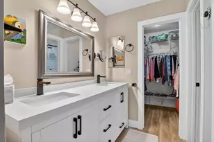 8871 Warwick Dr, Boca Raton, FL 33433 - Photo 9
