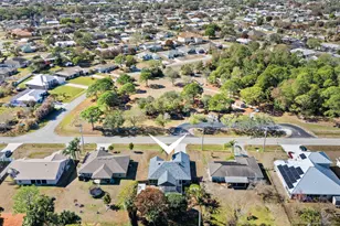 449 SE Glenwood Dr, Port Saint Lucie, FL 34953 - Photo 27