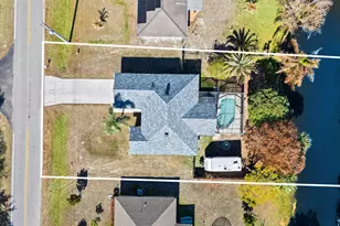 449 SE Glenwood Dr, Port Saint Lucie, FL 34953 - Photo 3