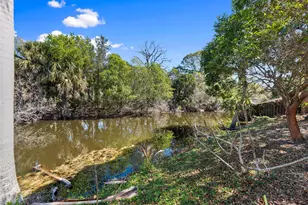 449 SE Glenwood Dr, Port Saint Lucie, FL 34953 - Photo 25