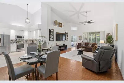 1632 SW Harbour Isles Circle #88, Port Saint Lucie, FL 34986 - Photo 11