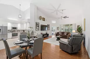 1632 SW Harbour Isles Cir, Port Saint Lucie, FL 34986 - Photo 11