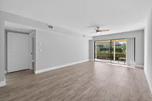 901 Pinecrest Cir, Jupiter, FL 33458 - Photo 7