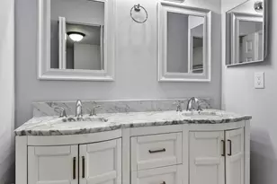 901 Pinecrest Cir, Jupiter, FL 33458 - Photo 9