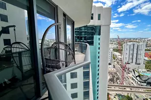 55 SW 9th St, Miami, FL 33130 - Photo 27