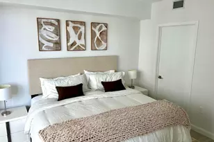 55 SW 9th St, Miami, FL 33130 - Photo 19