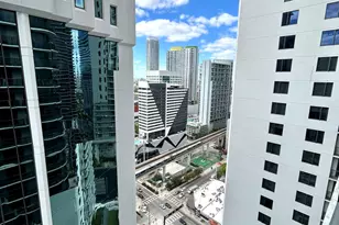 55 SW 9th St, Miami, FL 33130 - Photo 33