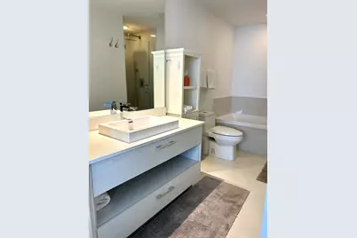 55 SW 9th Street #2508, Miami, FL 33130 - Photo 15