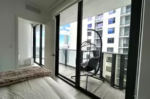 55 SW 9th St, Miami, FL 33130 - Photo 23