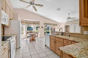 12131 Dunhill Dr, Boynton Beach, FL 33437 - Photo 25