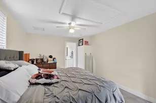 376 Leigh Rd, West Palm Beach, FL 33405 - Photo 7