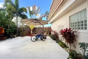 11584 Winchester Dr, Palm Beach Gardens, FL 33410 - Photo 17