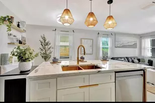 115 W 31st Ct, Riviera Beach, FL 33404 - Photo 3