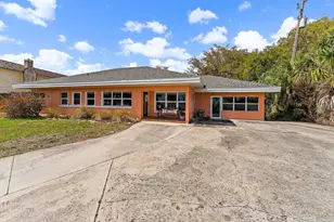 8907 S Indian River Dr, Fort Pierce, FL 34982 - Photo 7