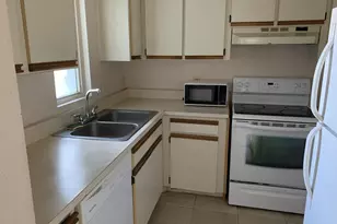 1671 SE Green Acres Cir, Port Saint Lucie, FL 34952 - Photo 3