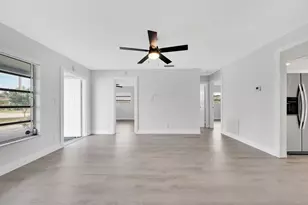 104 Palamino Cir, Boca Raton, FL 33487 - Photo 9