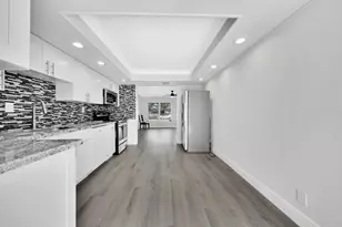 104 Palamino Cir, Boca Raton, FL 33487 - Photo 5