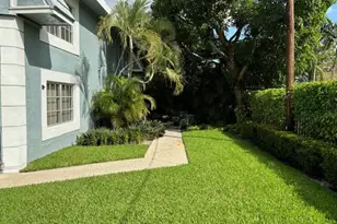 422 SW 9th Street NW, Boca Raton, FL 33432 - Photo 3