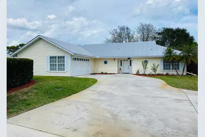 901 NE Town Terrace, Jensen Beach, FL 34957 - Photo 1