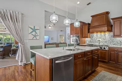 721 SW Lighthouse Drive, Palm City, FL 34990 - Photo 11